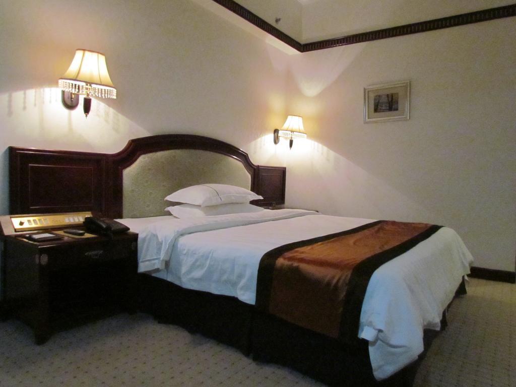 W.Y. Lera Hotel Guangzhou Luaran gambar